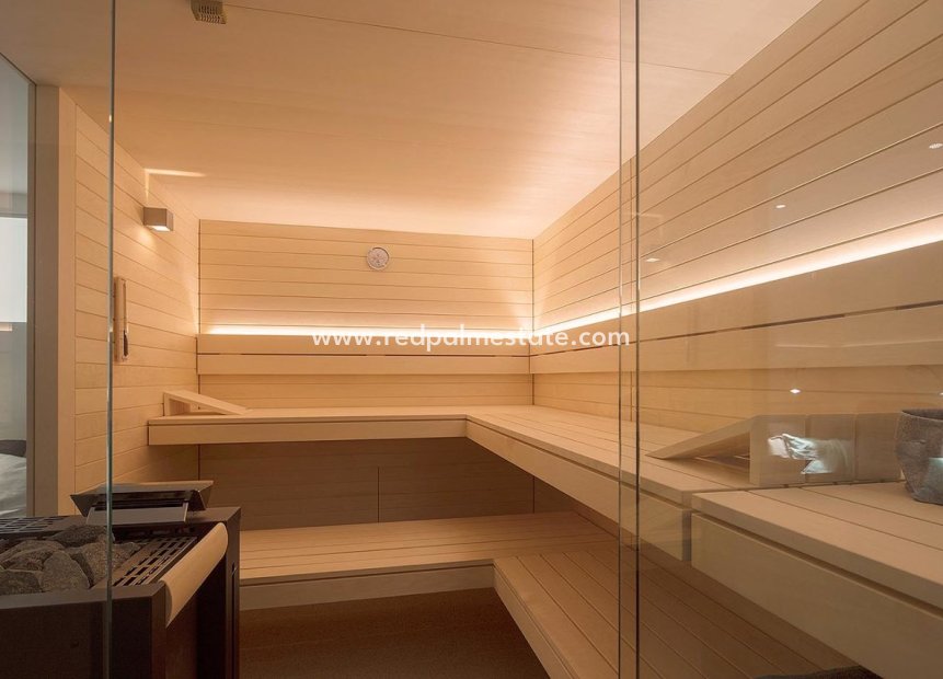 Obra nueva - Apartamento -
Benahavís