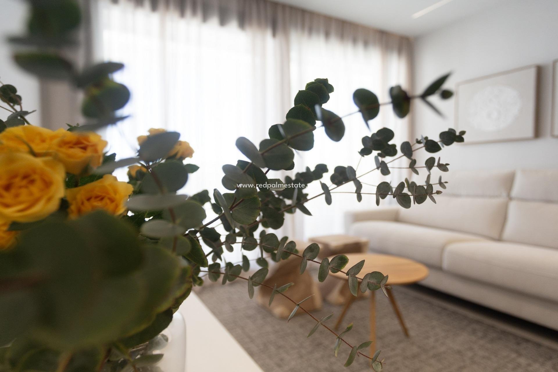 Obra nueva - Apartamento -
Denia