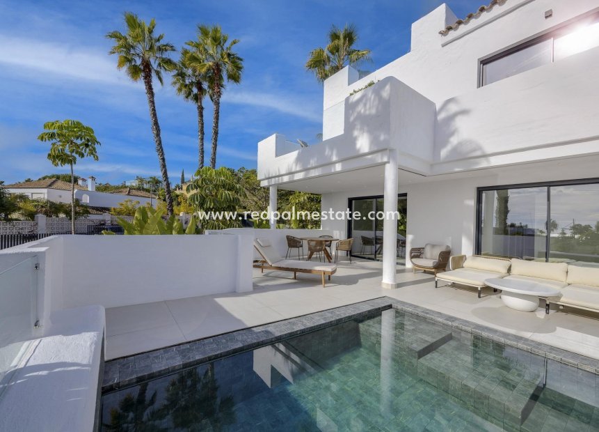 Obra nueva - Apartamento -
Estepona - El Paraíso