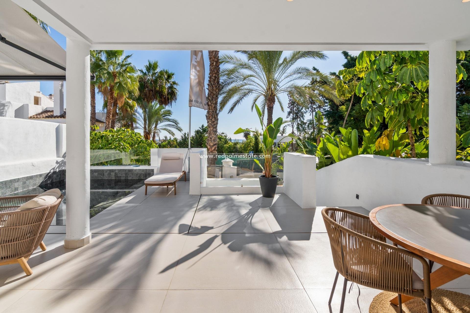 Obra nueva - Apartamento -
Estepona - El Paraíso