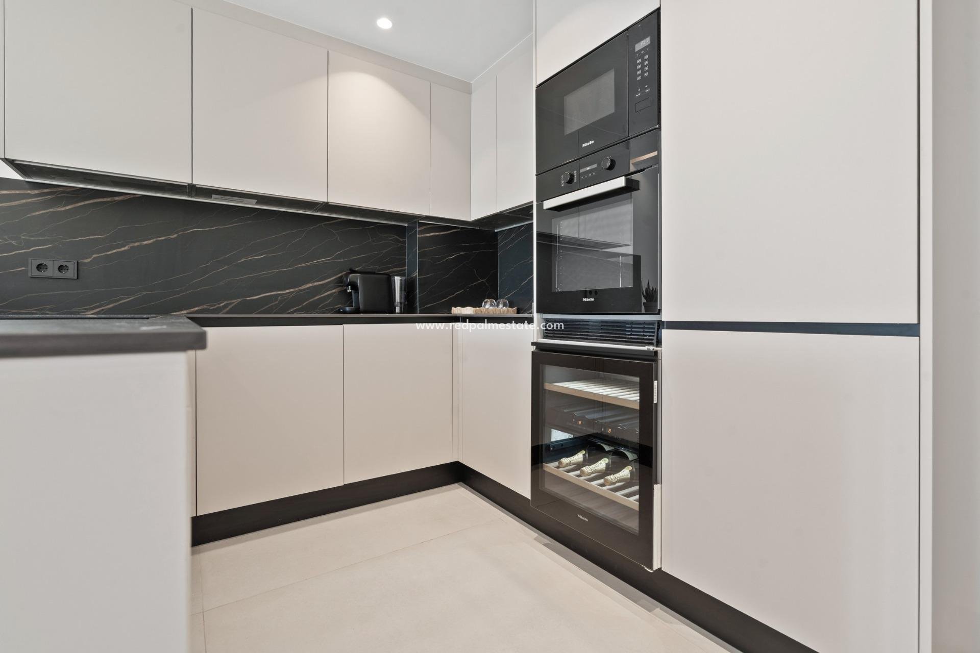 Obra nueva - Apartamento -
Estepona - El Paraíso