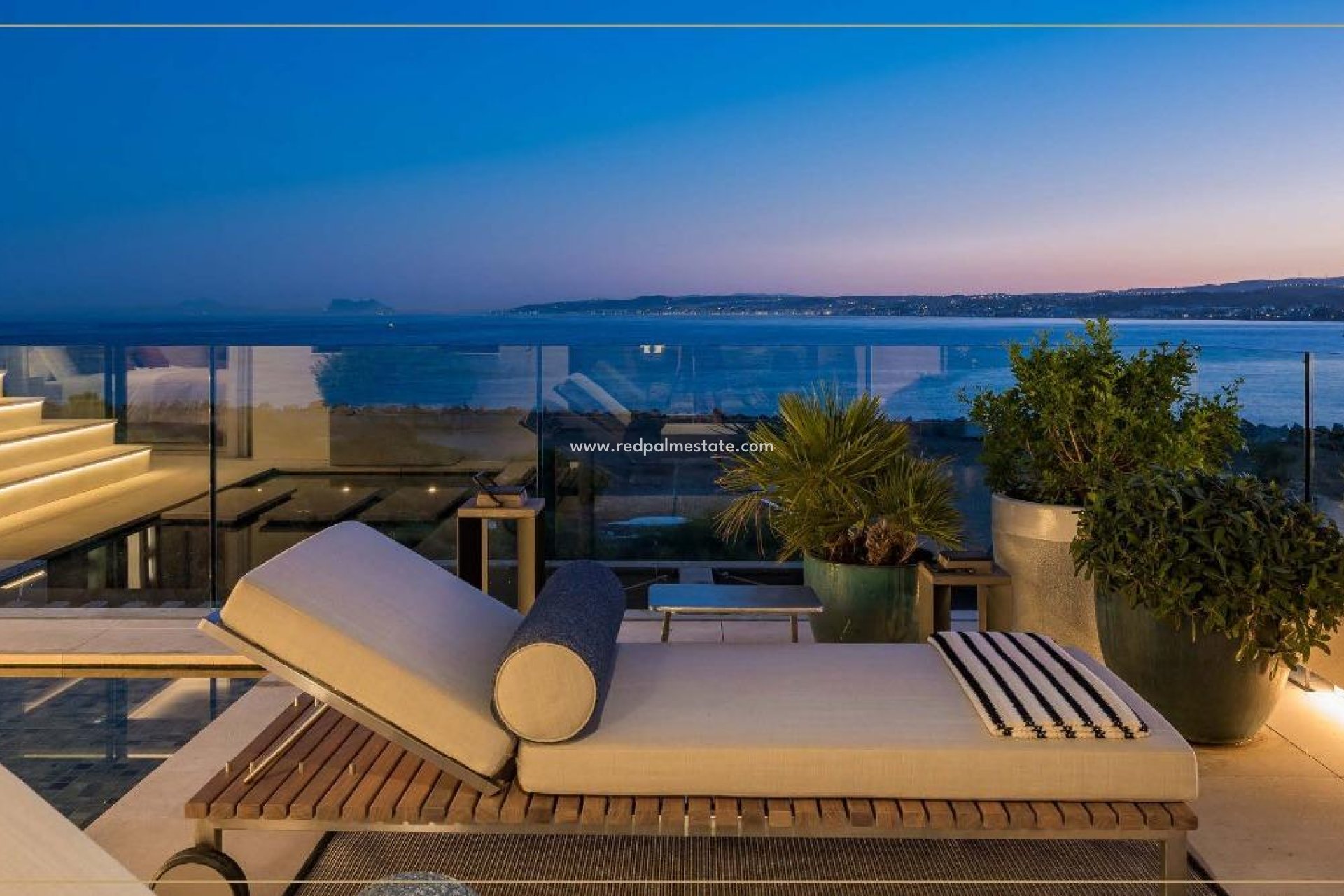 Obra nueva - Apartamento -
Estepona - Playa del Cristo