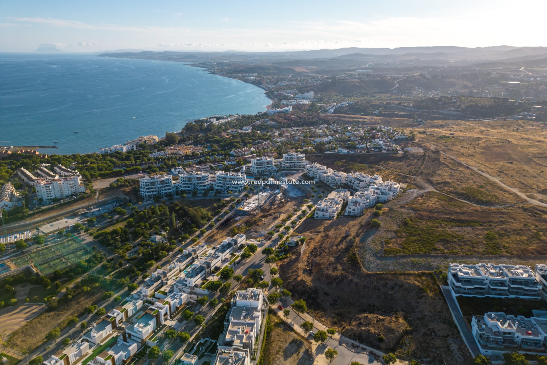 Obra nueva - Apartamento -
Estepona