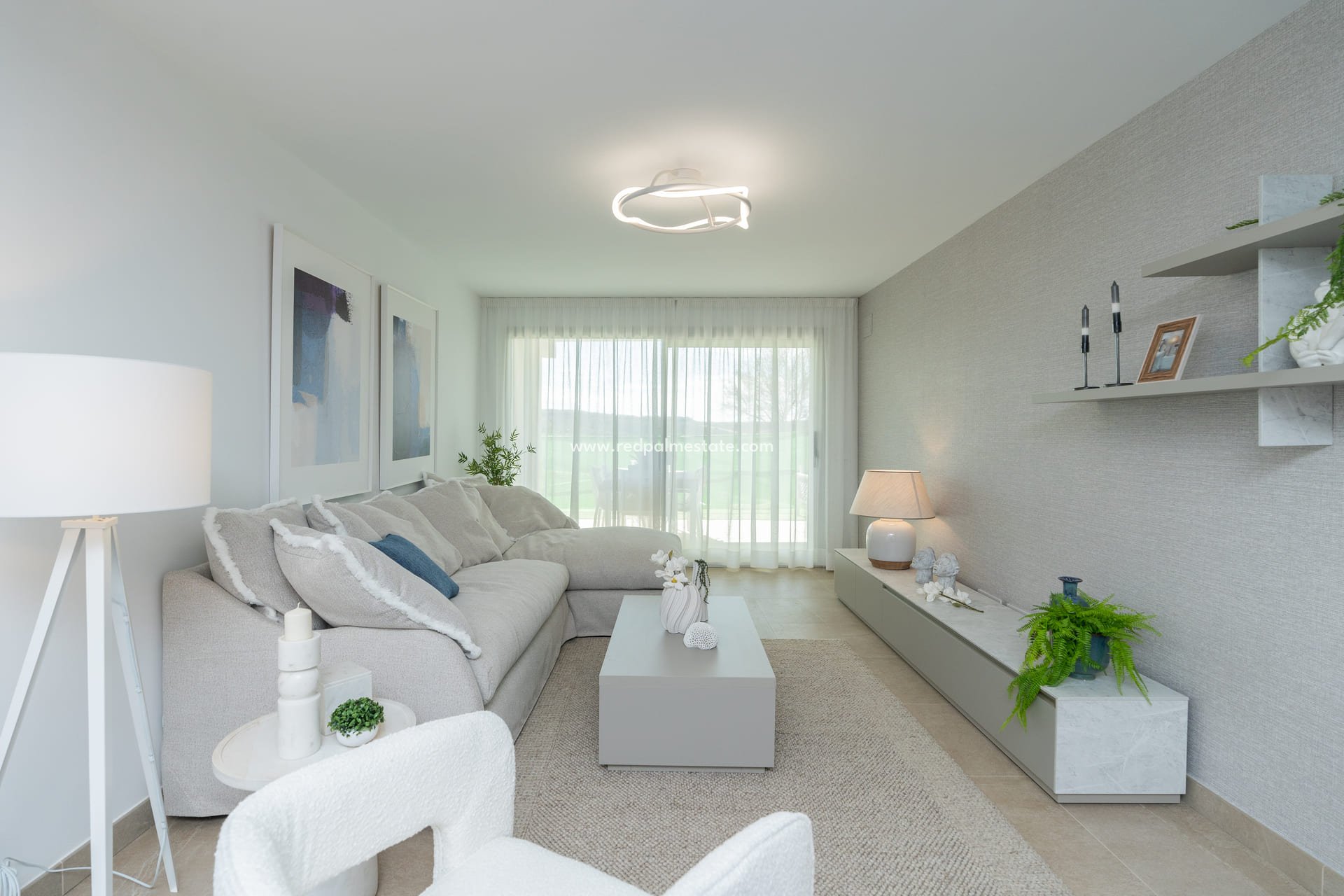 Obra nueva - Apartamento -
Estepona