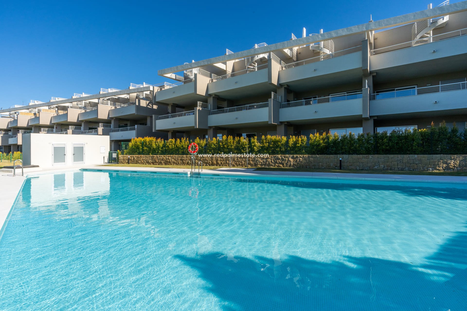 Obra nueva - Apartamento -
Estepona