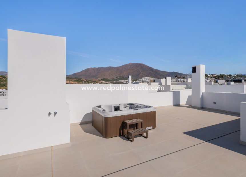 Obra nueva - Apartamento -
Estepona