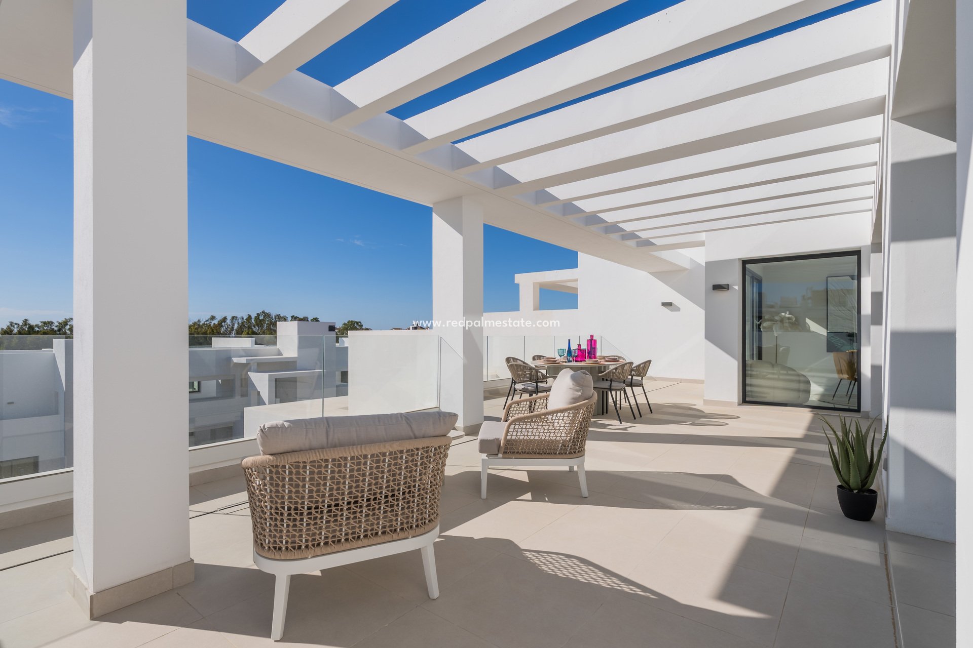 Obra nueva - Apartamento -
Estepona