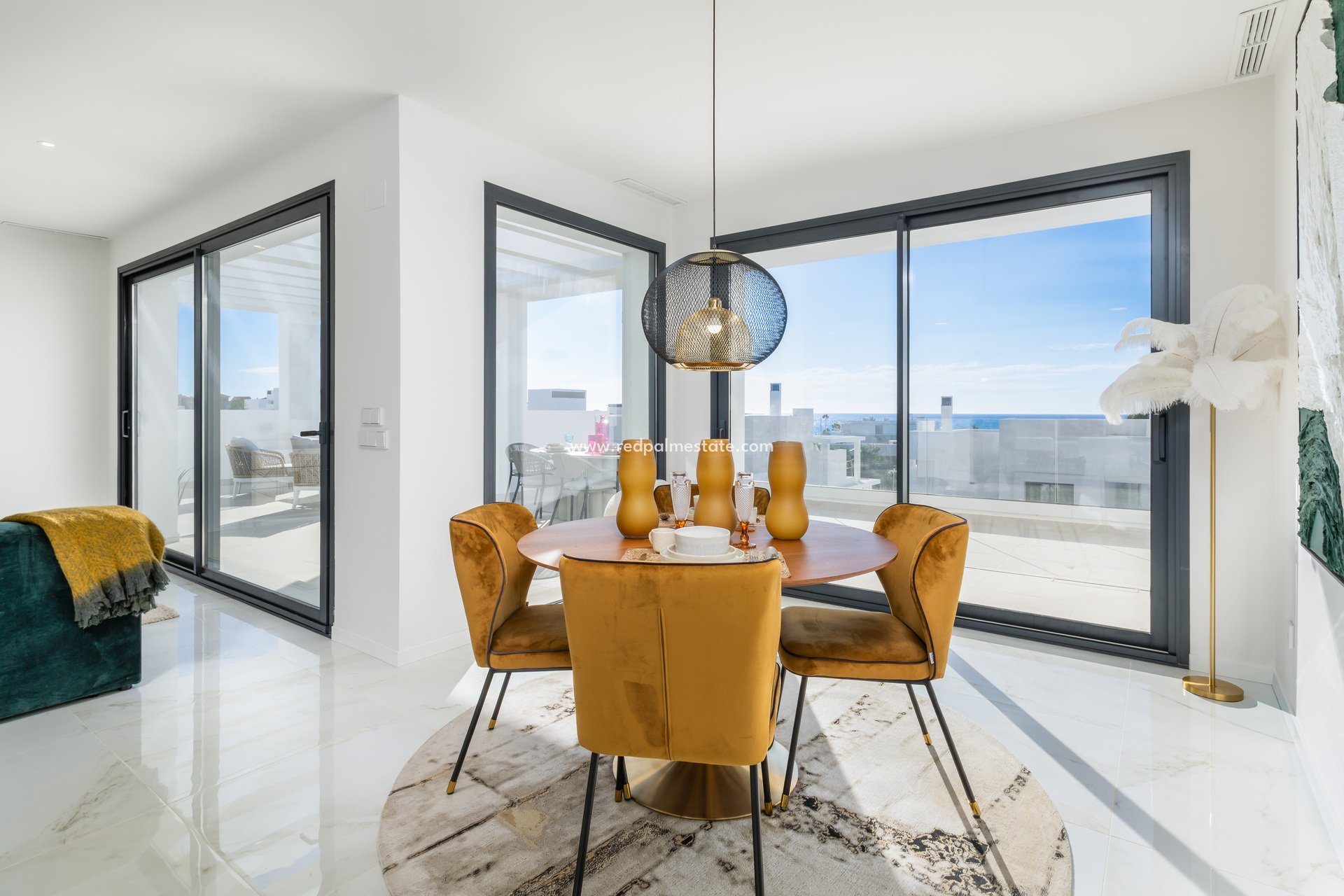 Obra nueva - Apartamento -
Estepona