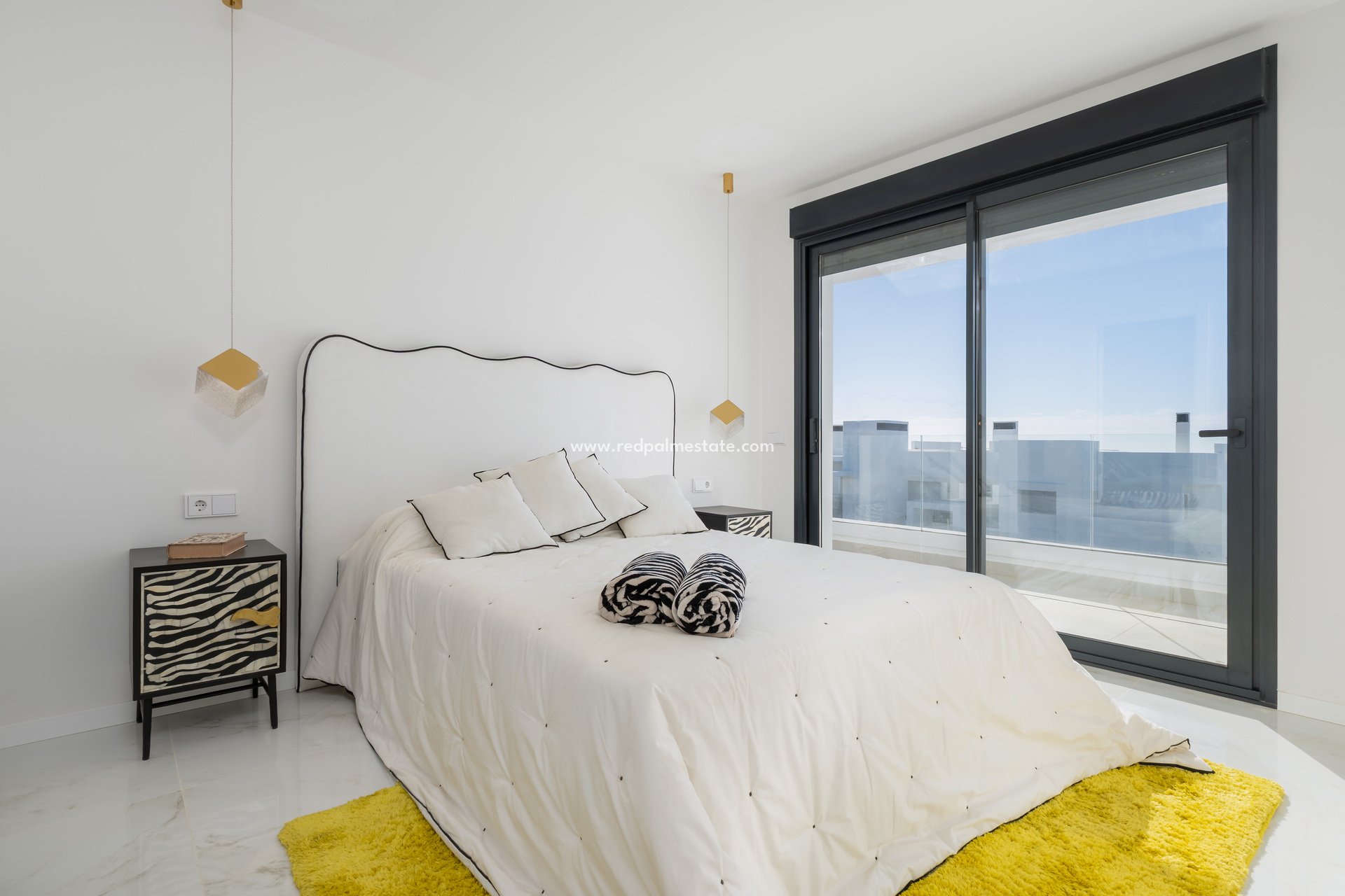 Obra nueva - Apartamento -
Estepona