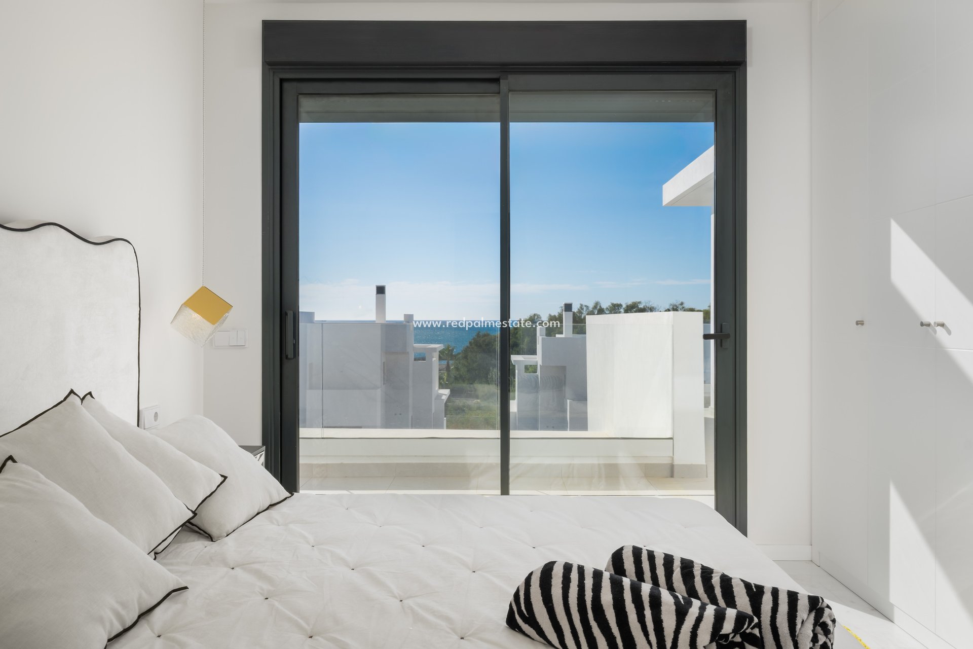 Obra nueva - Apartamento -
Estepona