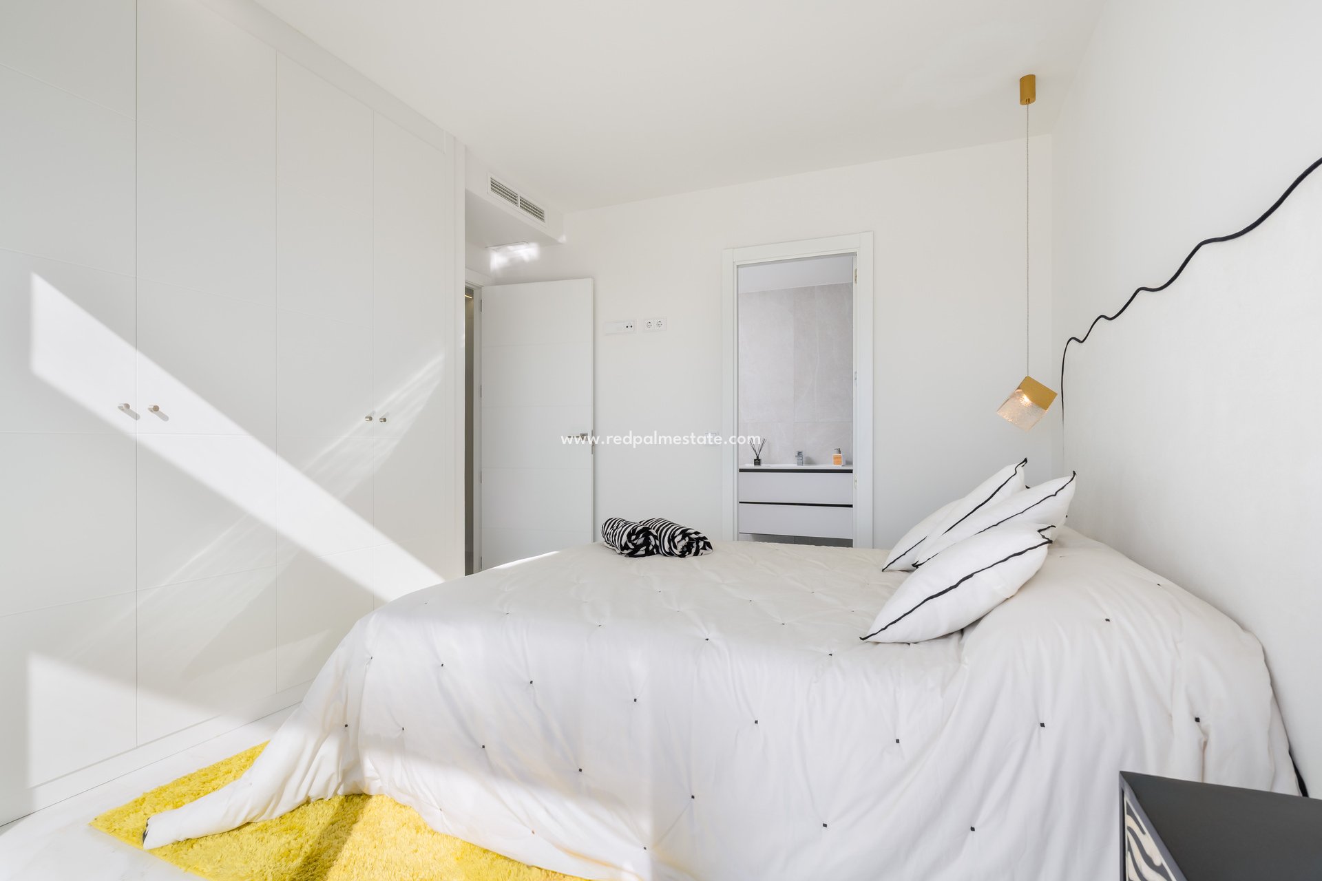 Obra nueva - Apartamento -
Estepona