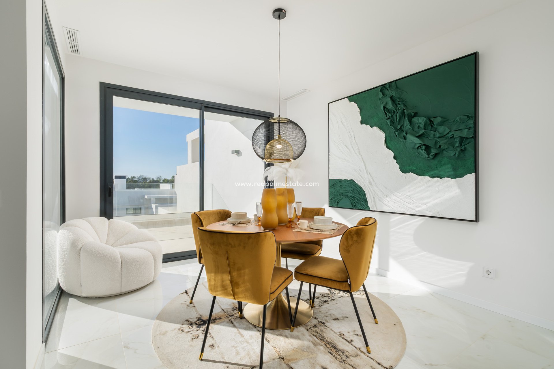 Obra nueva - Apartamento -
Estepona