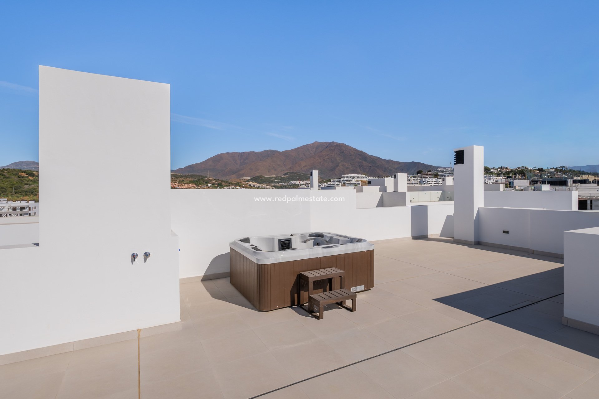Obra nueva - Apartamento -
Estepona