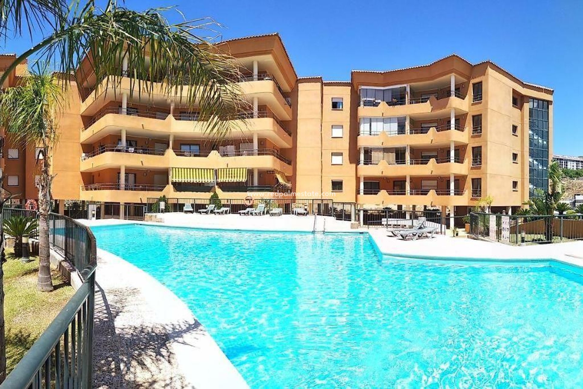 Obra nueva - Apartamento -
Fuengirola