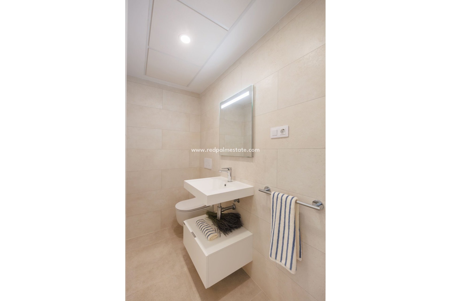 Obra nueva - Apartamento -
Fuengirola