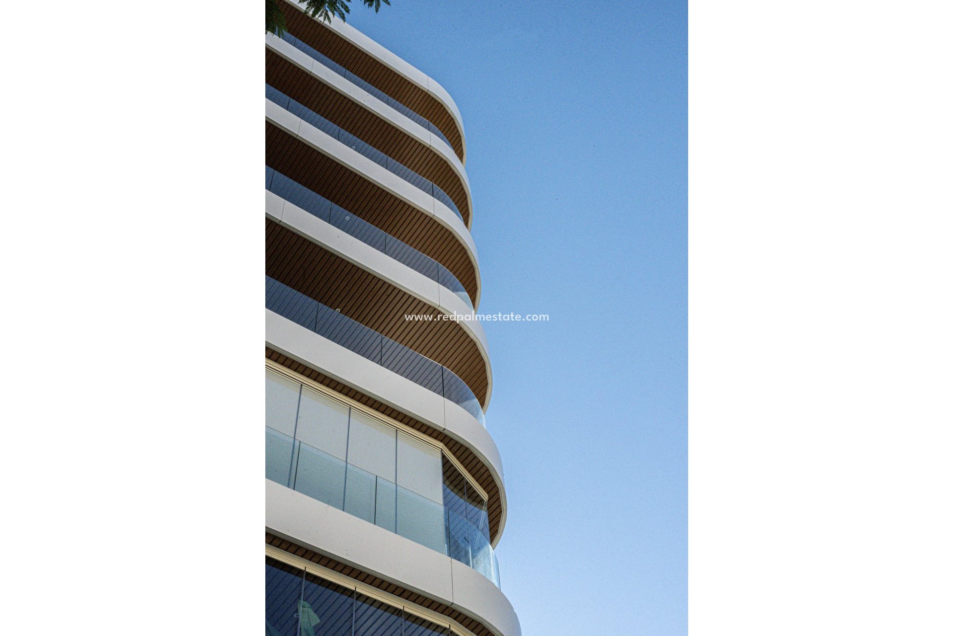 Obra nueva - Apartamento -
Fuengirola