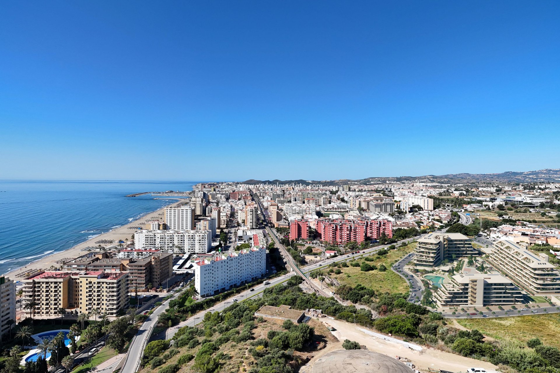 Obra nueva - Apartamento -
Fuengirola