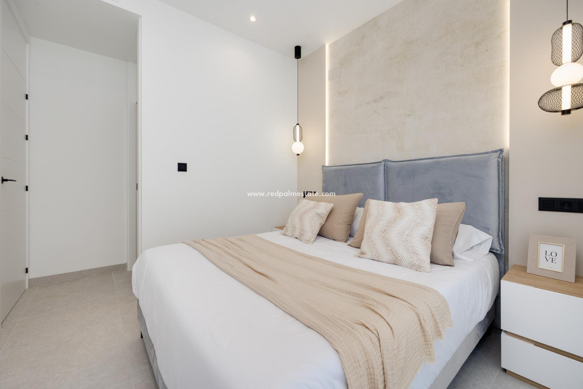 Obra nueva - Apartamento -
Guardamar del Segura - Avda del Puerto