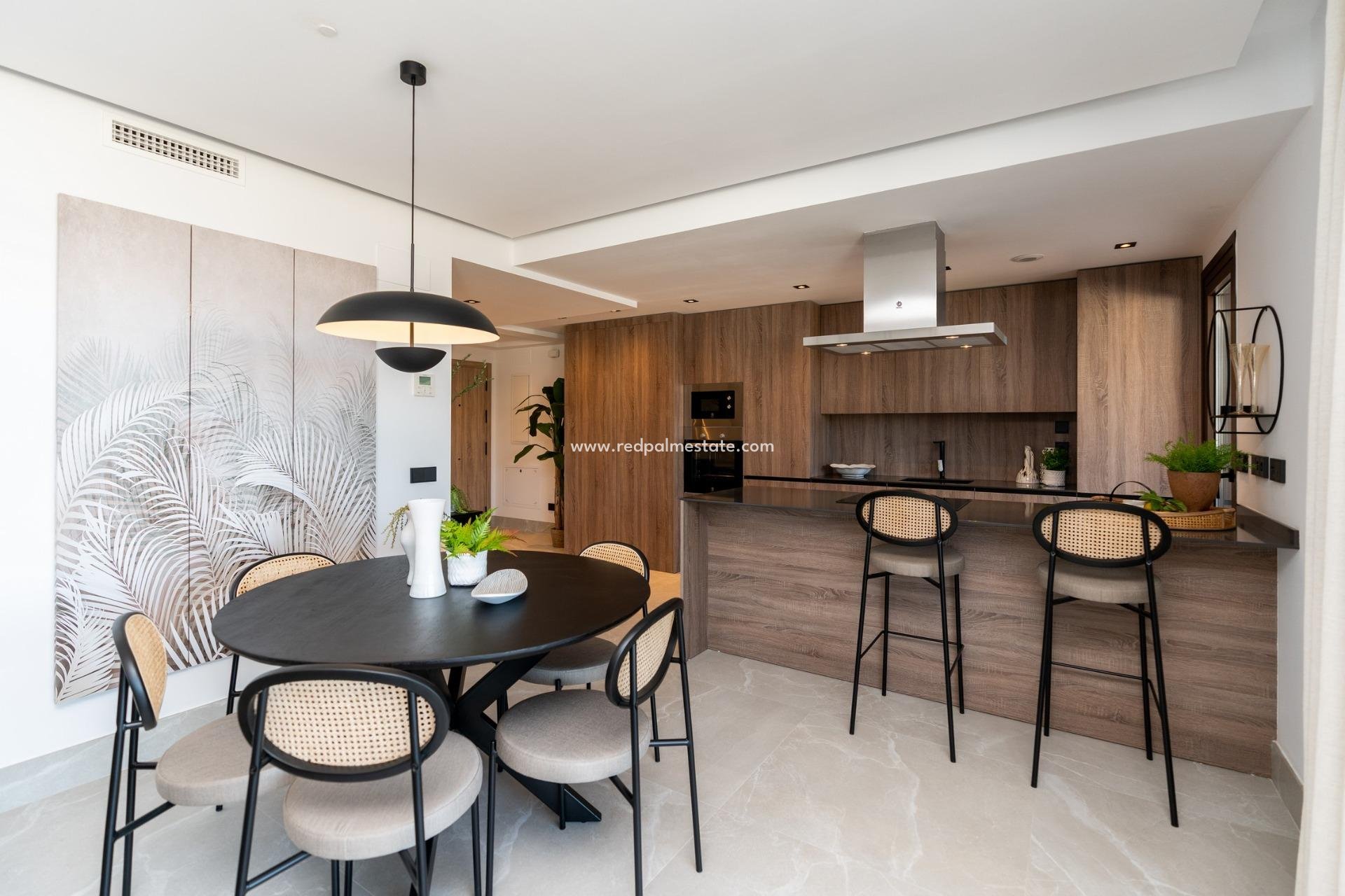 Obra nueva - Apartamento -
Istán - Urbaniz. Cerros del Lago