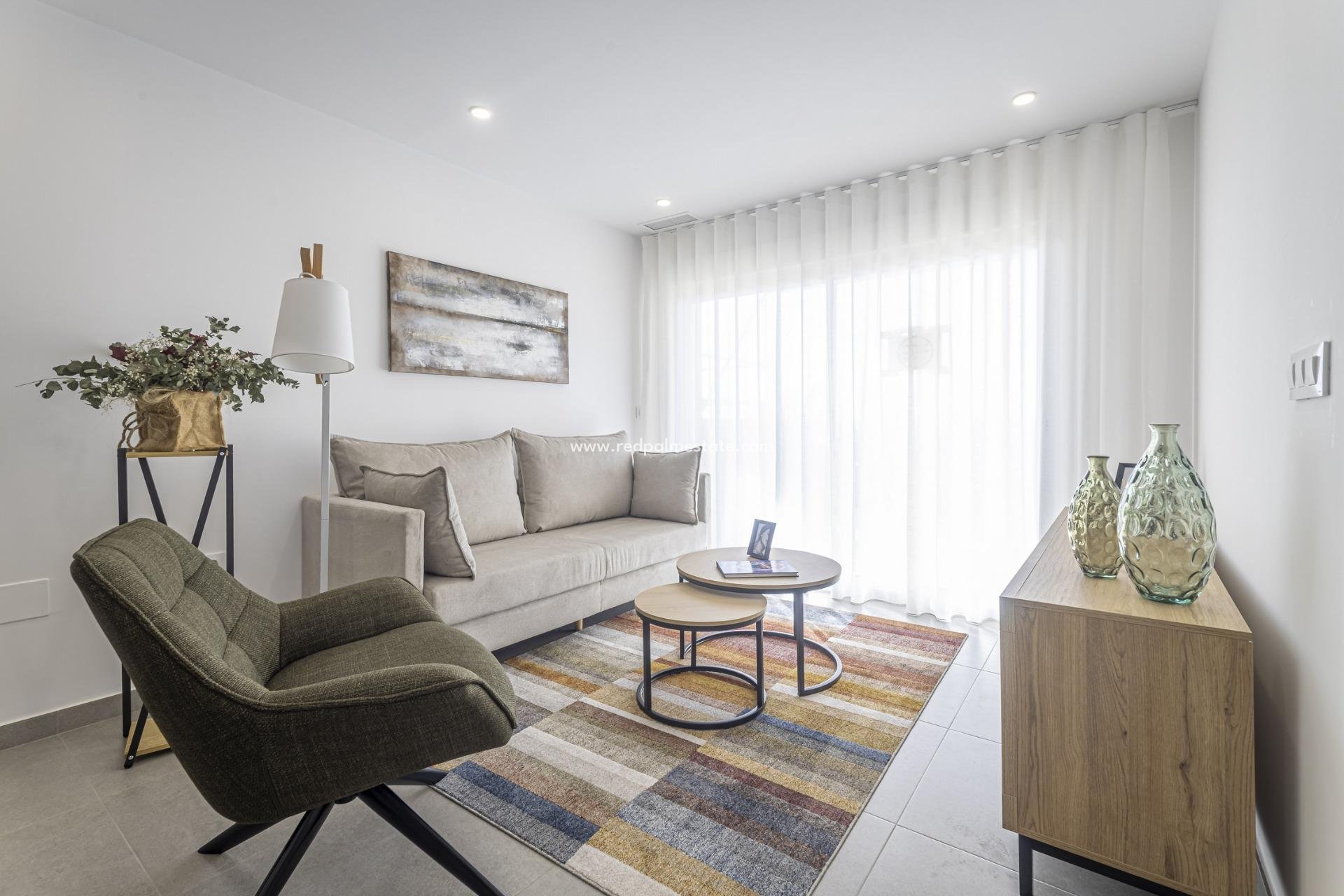 Obra nueva - Apartamento -
La Manga