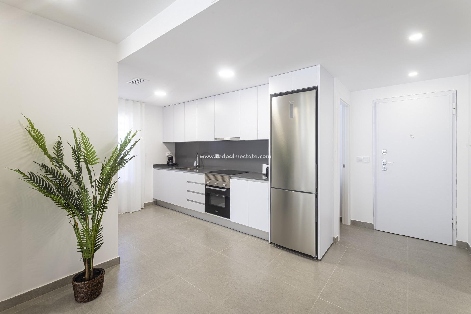 Obra nueva - Apartamento -
La Manga