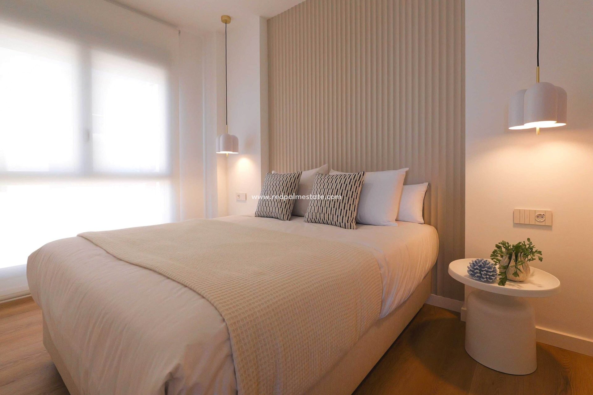 Obra nueva - Apartamento -
La Manga