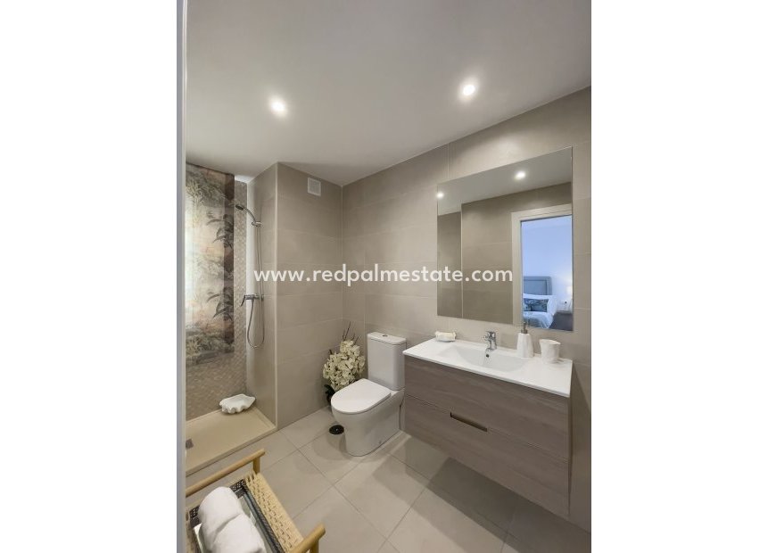 Obra nueva - Apartamento -
Marbella