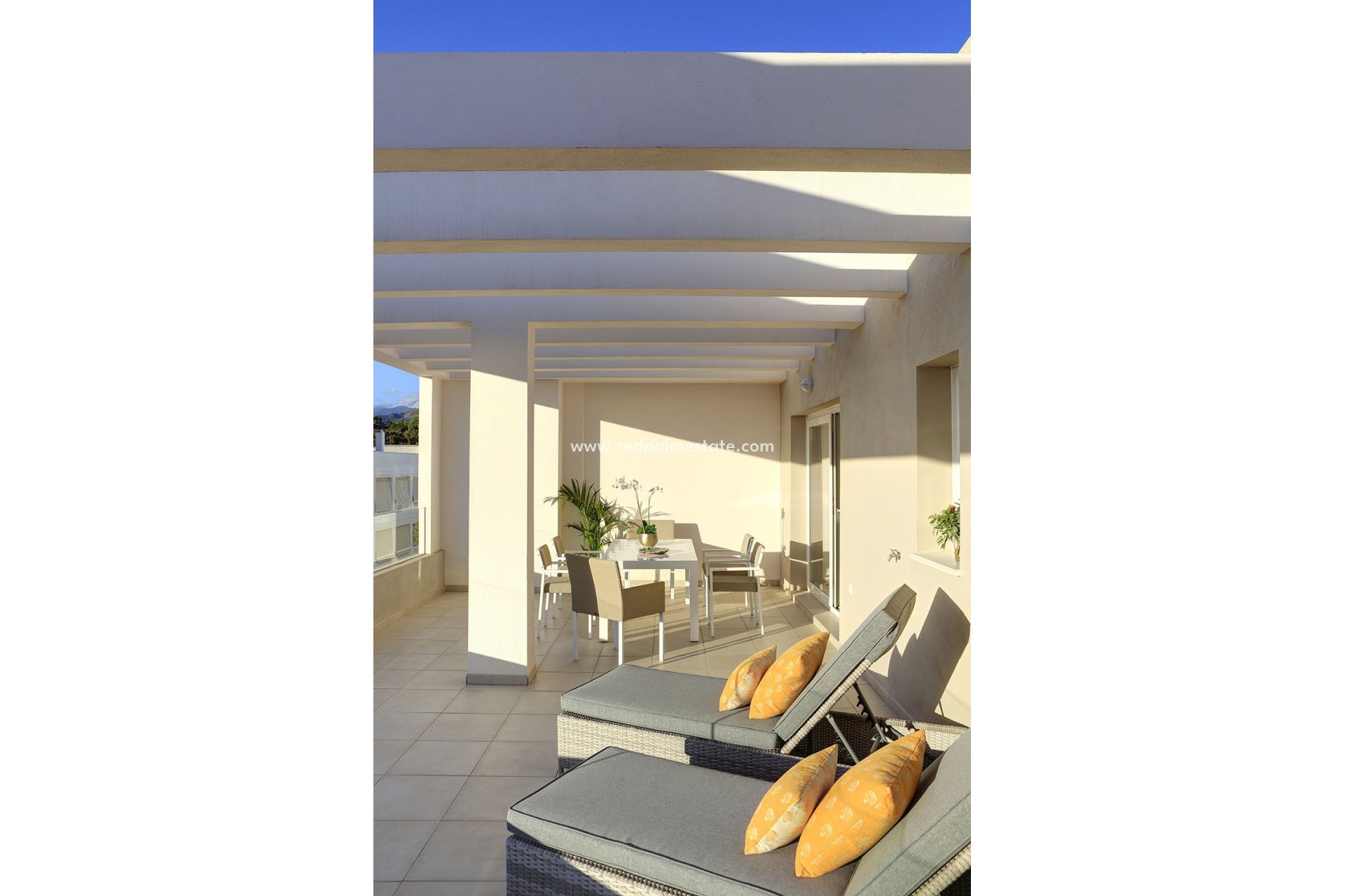 Obra nueva - Apartamento -
Marbella