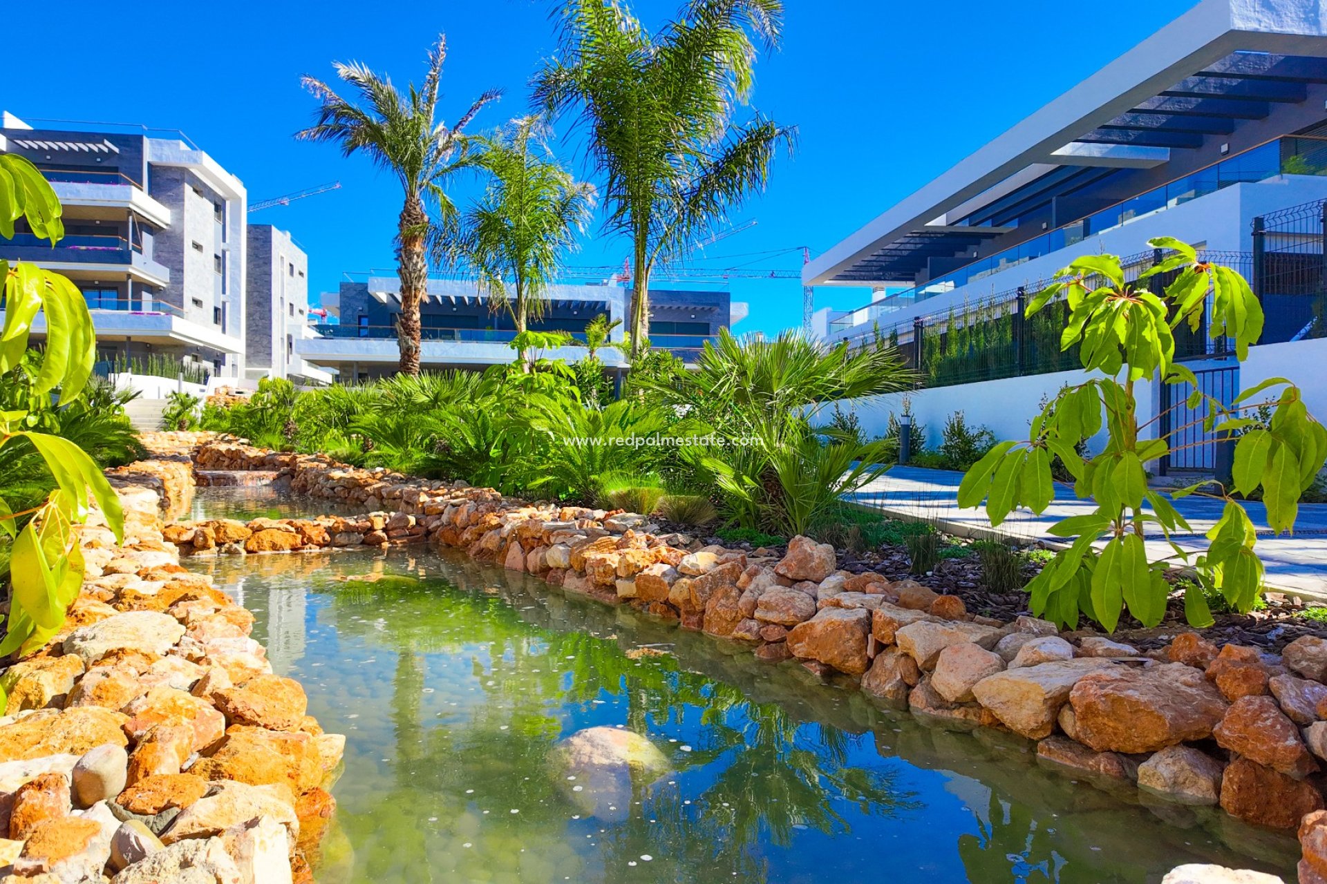 Obra nueva - Apartamento -
Torrevieja - Lagoons Village