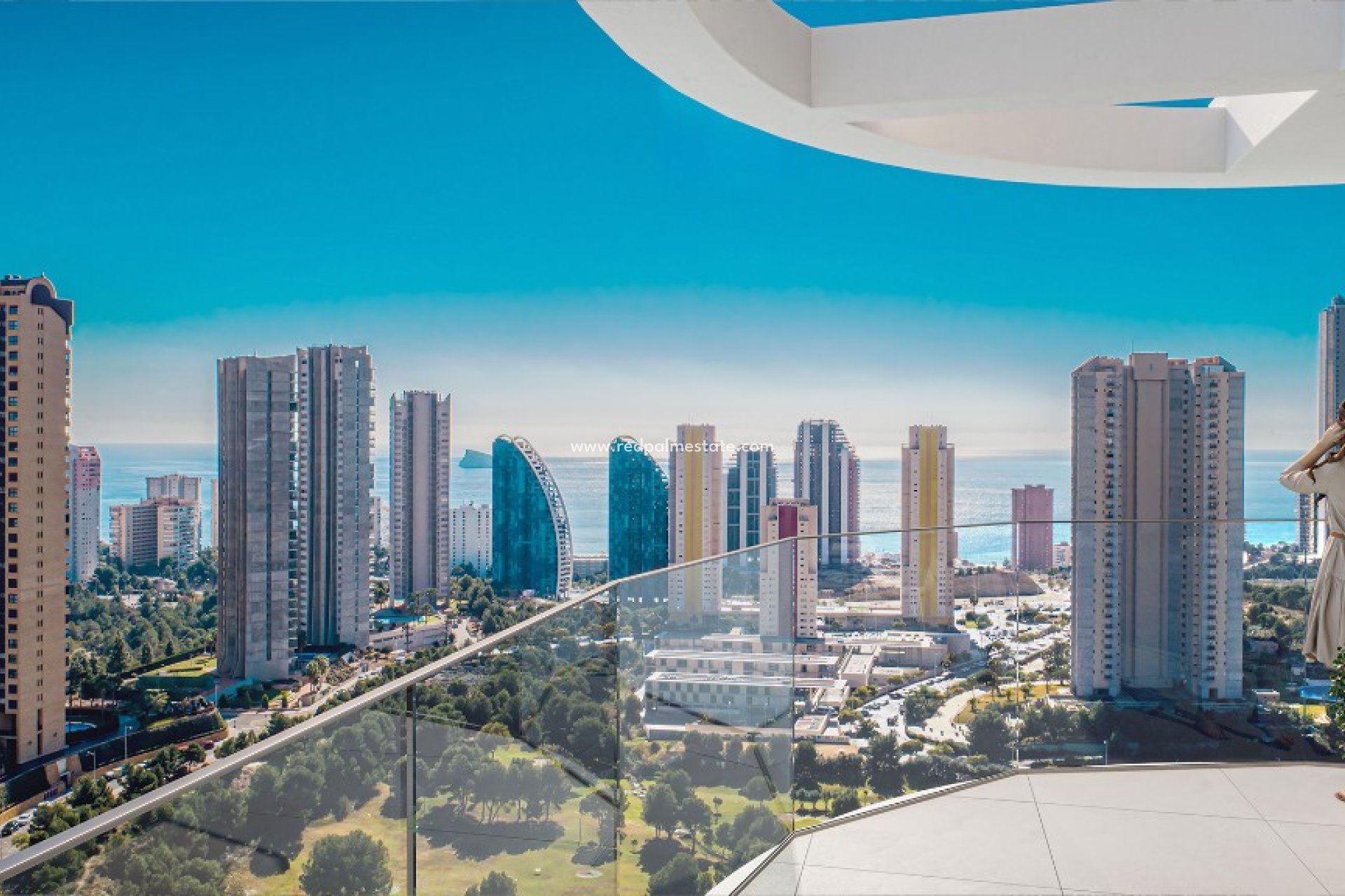 Obra nueva - Apartmentos -
Benidorm