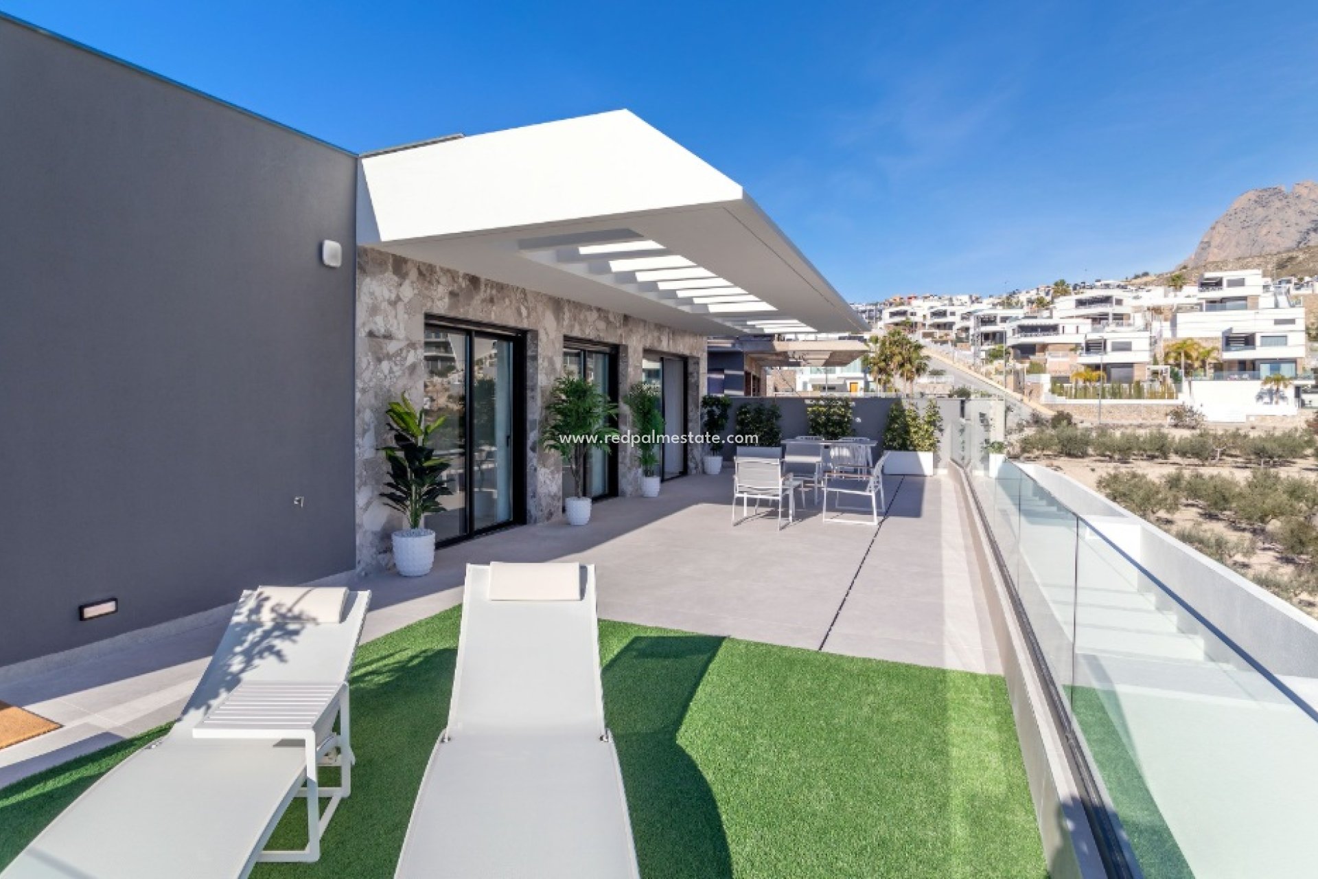 Obra nueva - Apartmentos -
Finestrat