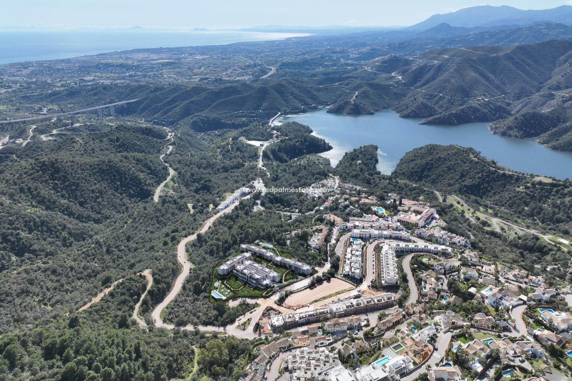 Obra nueva - Apartmentos -
Istán - Urbaniz. Cerros del Lago