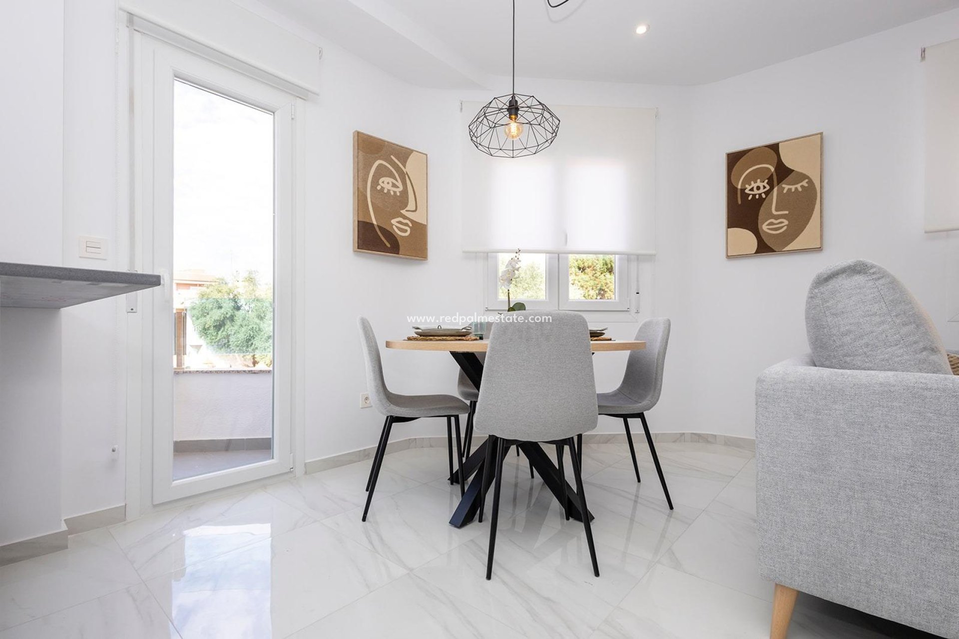 Obra nueva - Apartmentos -
Jacarilla - pueblo