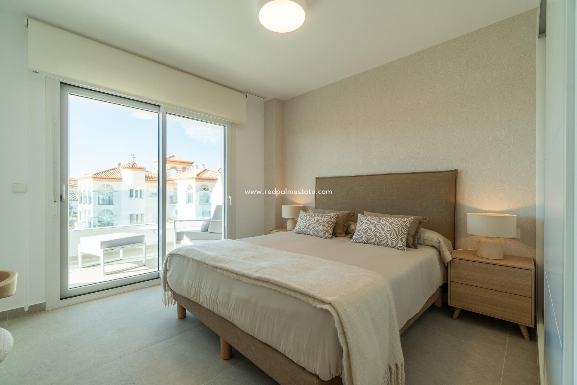 Obra nueva - Apartmentos -
Orihuela Costa - Playa Flamenca