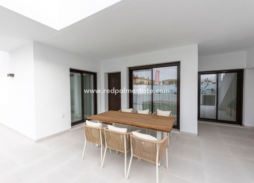 Obra nueva - Apartmentos -
Pilar de la Horadada