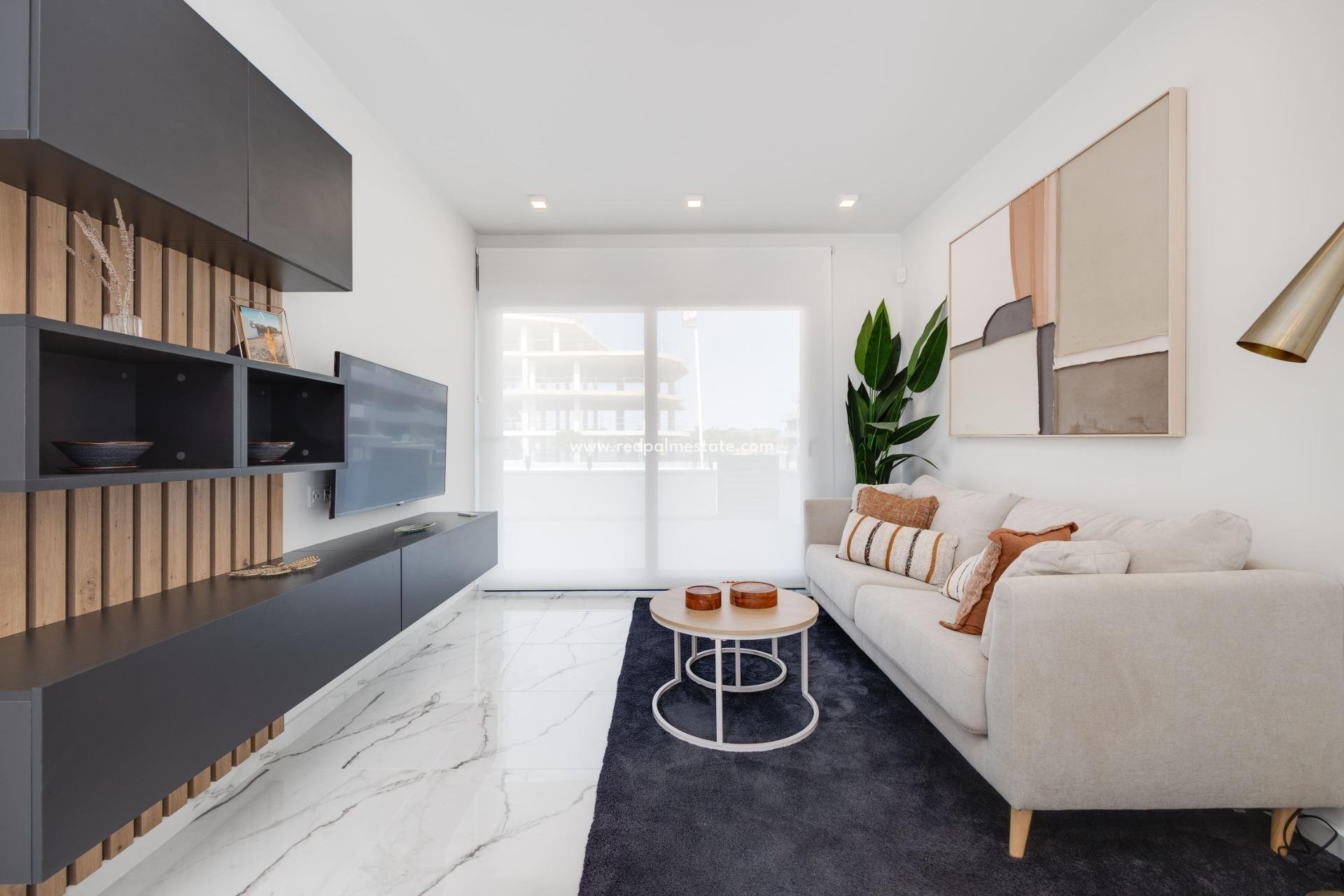 Obra nueva - Apartmentos -
San Miguel de Salinas - Pueblo