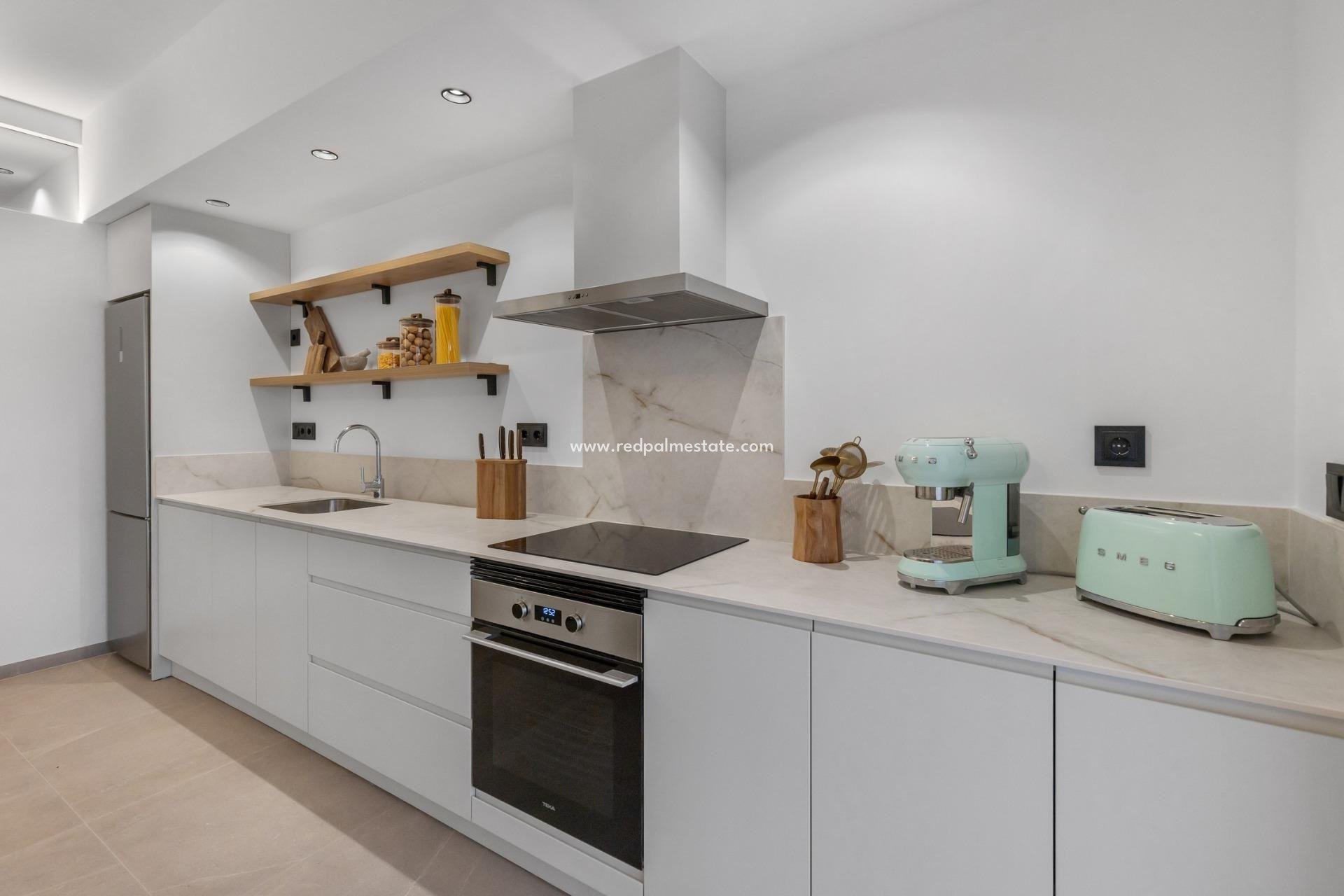 Obra nueva - Apartmentos -
Torrevieja - Playa Los Naufragos