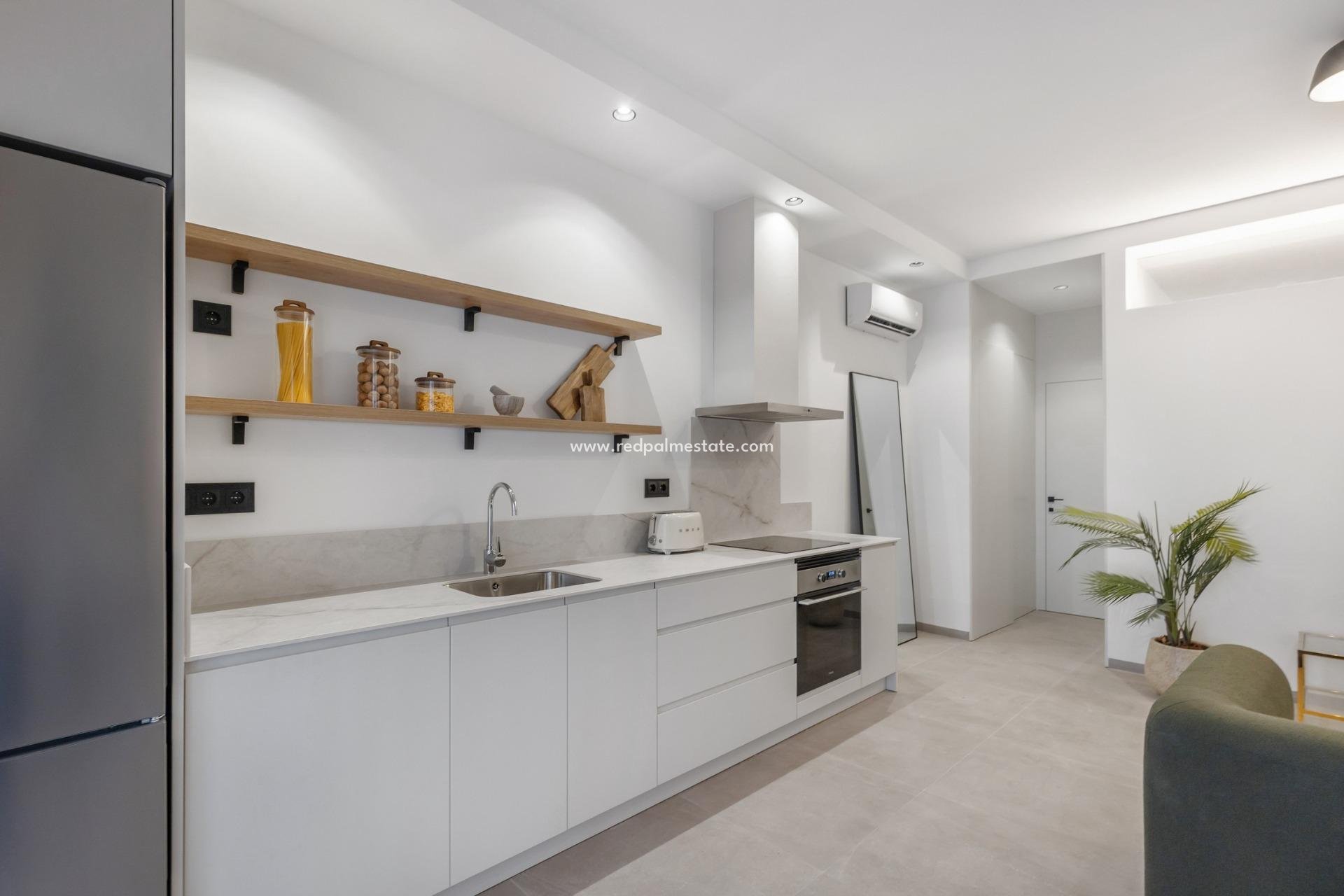 Obra nueva - Apartmentos -
Torrevieja - Playa Los Naufragos