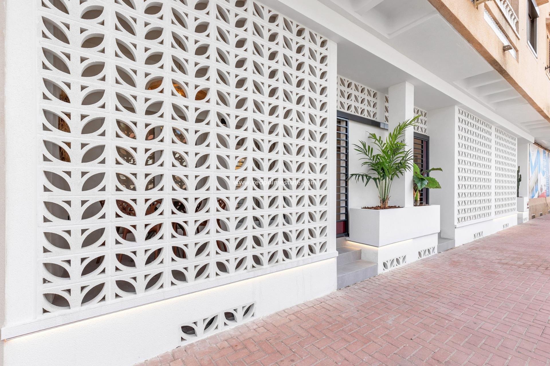 Obra nueva - Apartmentos -
Torrevieja - Playa Los Naufragos