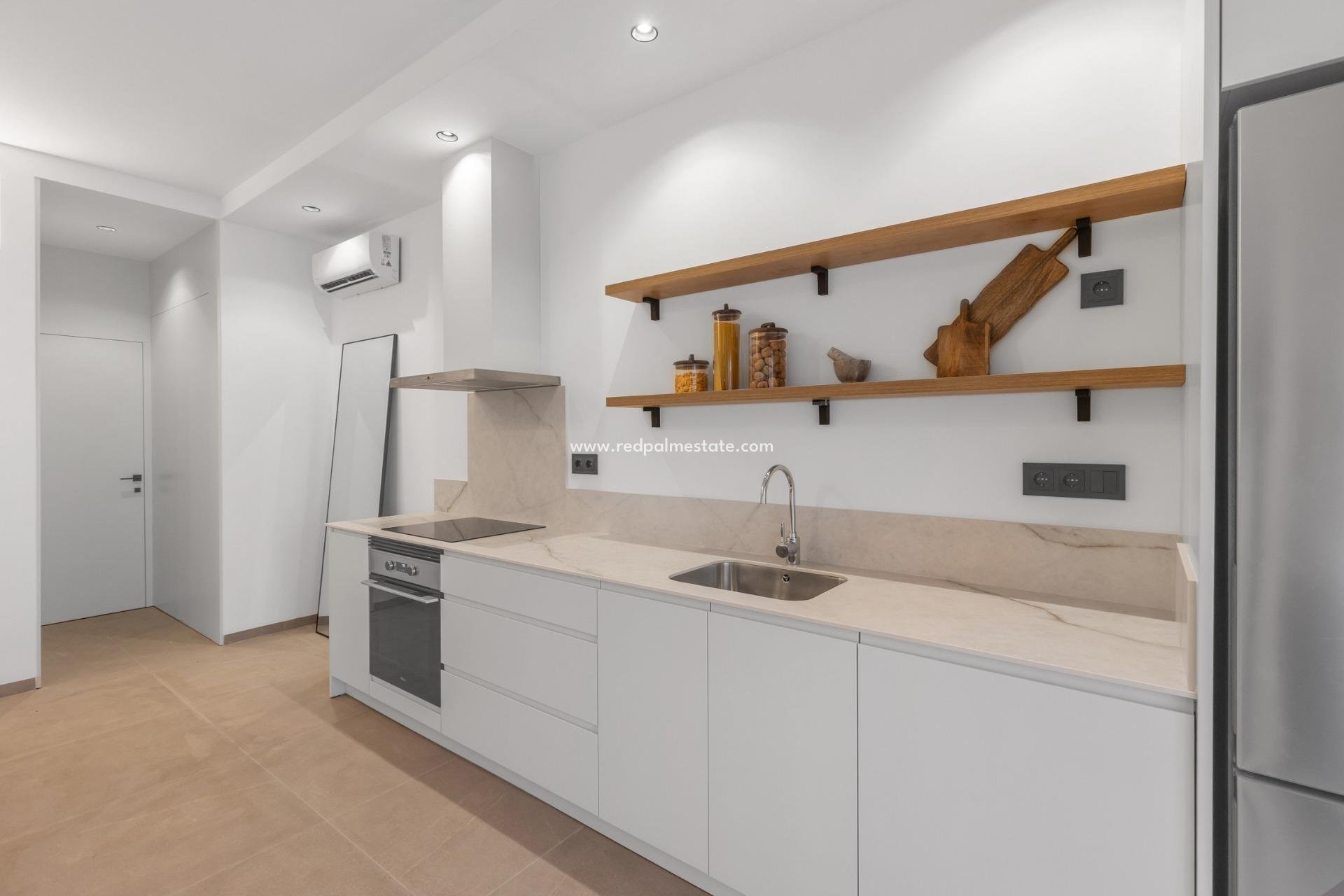 Obra nueva - Apartmentos -
Torrevieja - Playa Los Naufragos