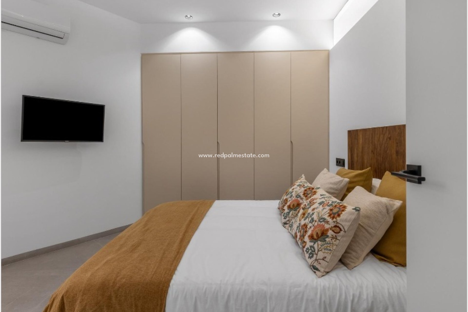 Obra nueva - Apartmentos -
Torrevieja