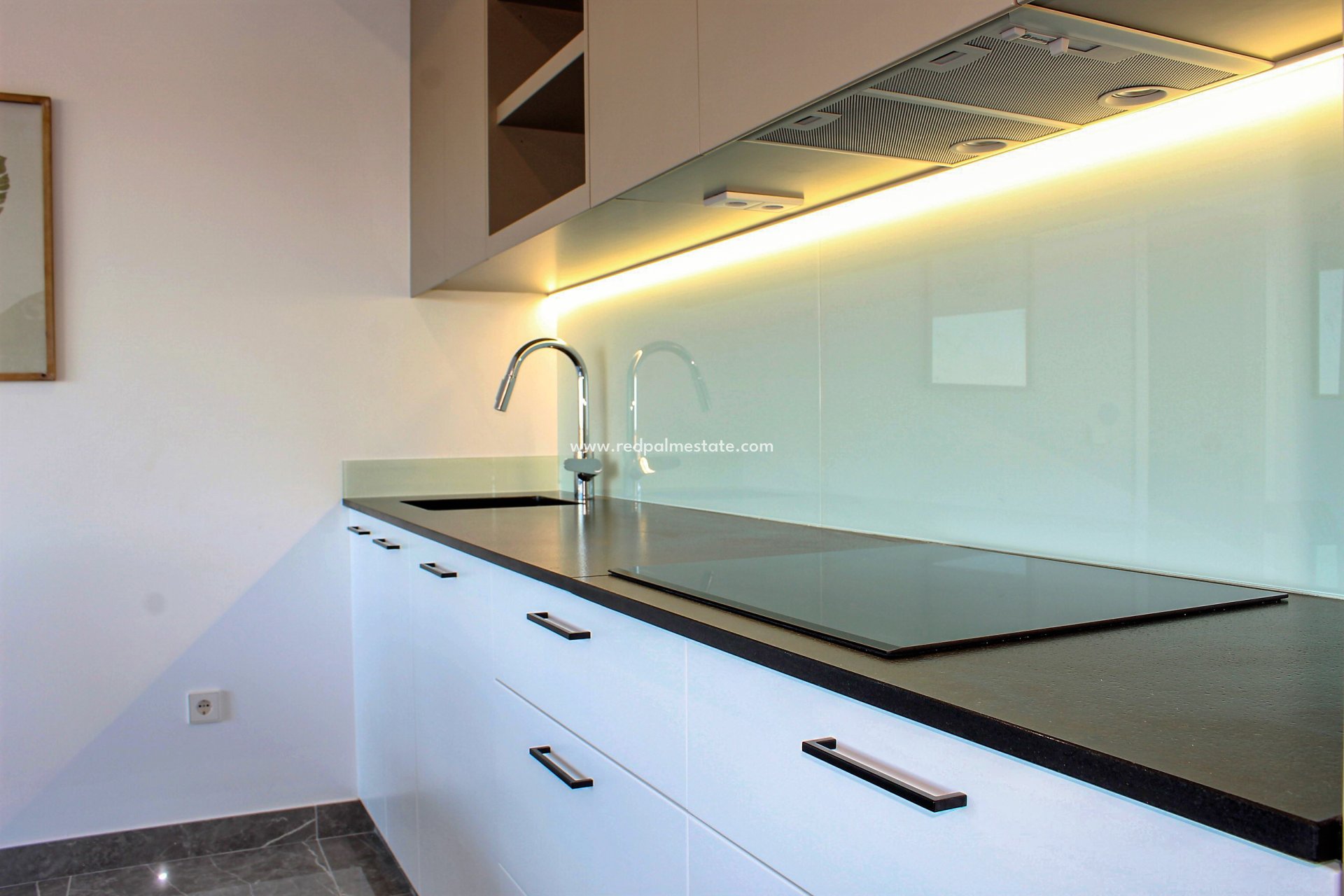 Obra nueva - Apartmentos -
Xeresa