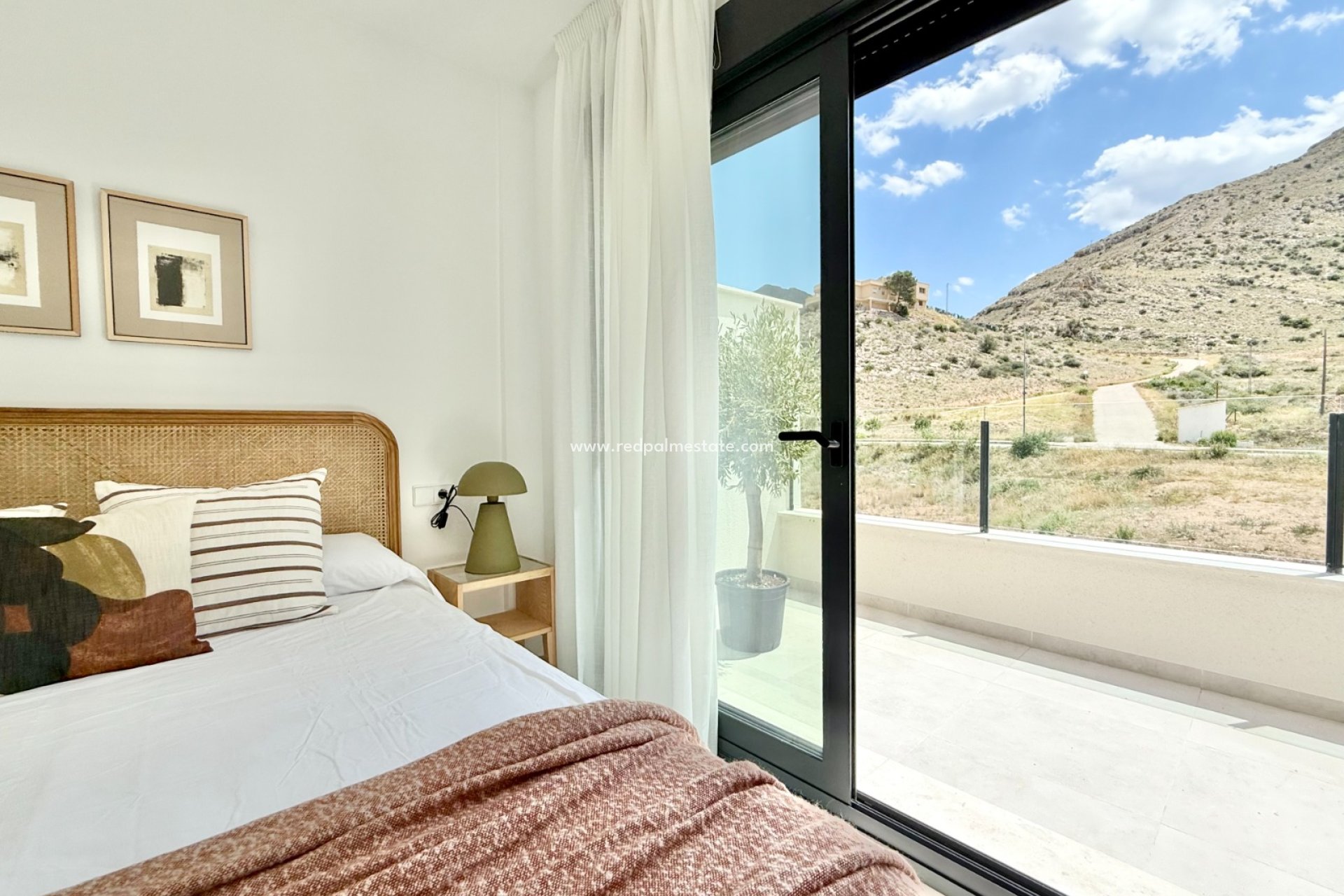 Obra nueva - Bungalow -
Cox