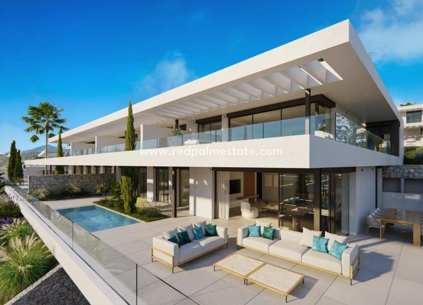 Obra nueva - Bungalow -
Marbella - Santa Clara Golf