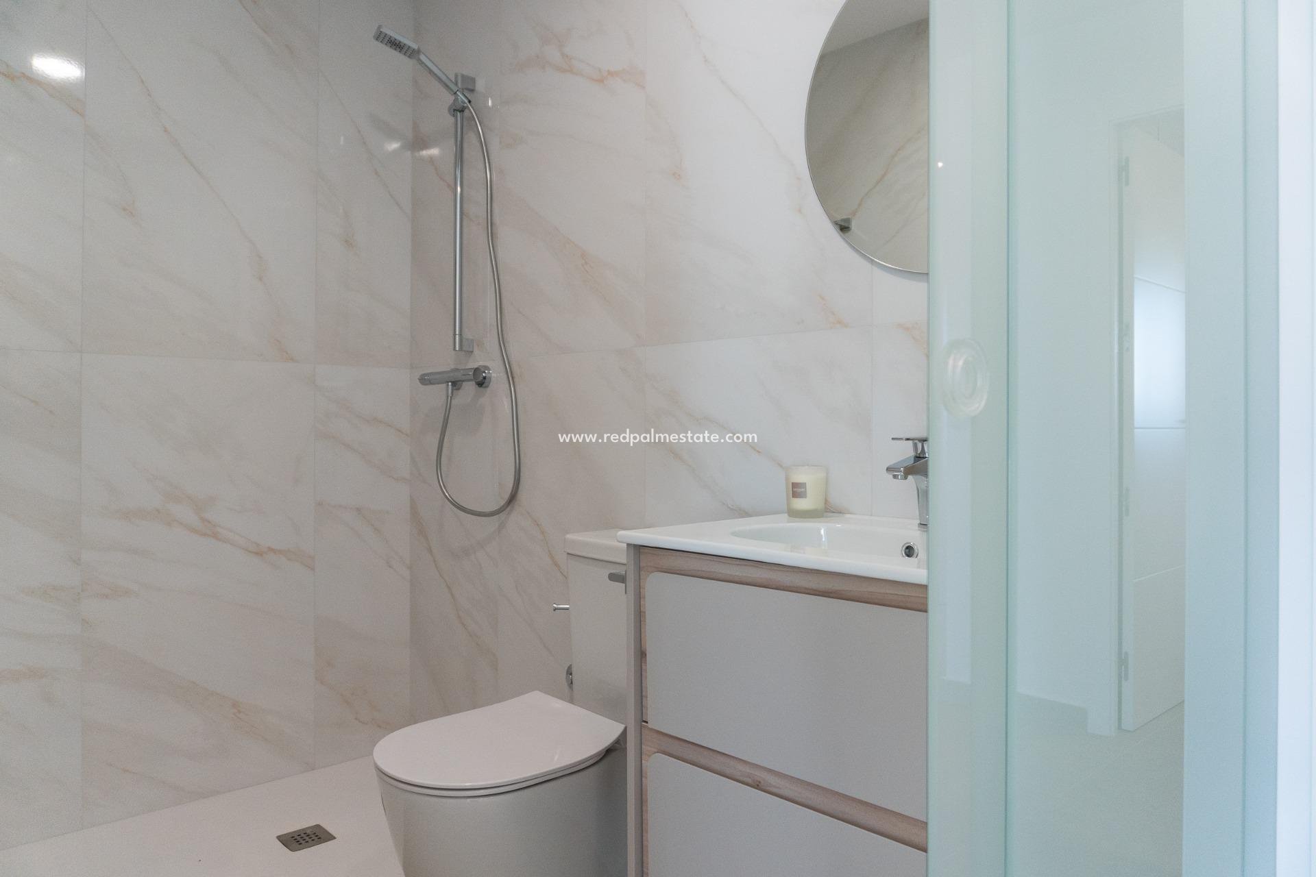 Obra nueva - Bungalow -
Orihuela Costa - Playa Flamenca