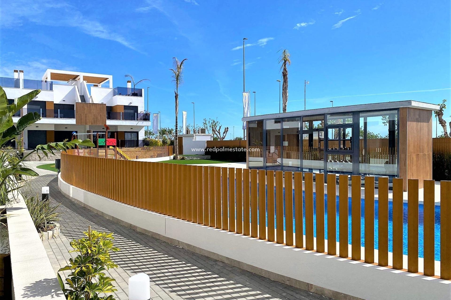 Obra nueva - Bungalow -
Pilar de la Horadada - Polideportivo