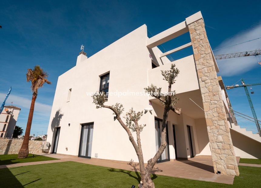 Obra nueva - Bungalow -
Pilar de la Horadada