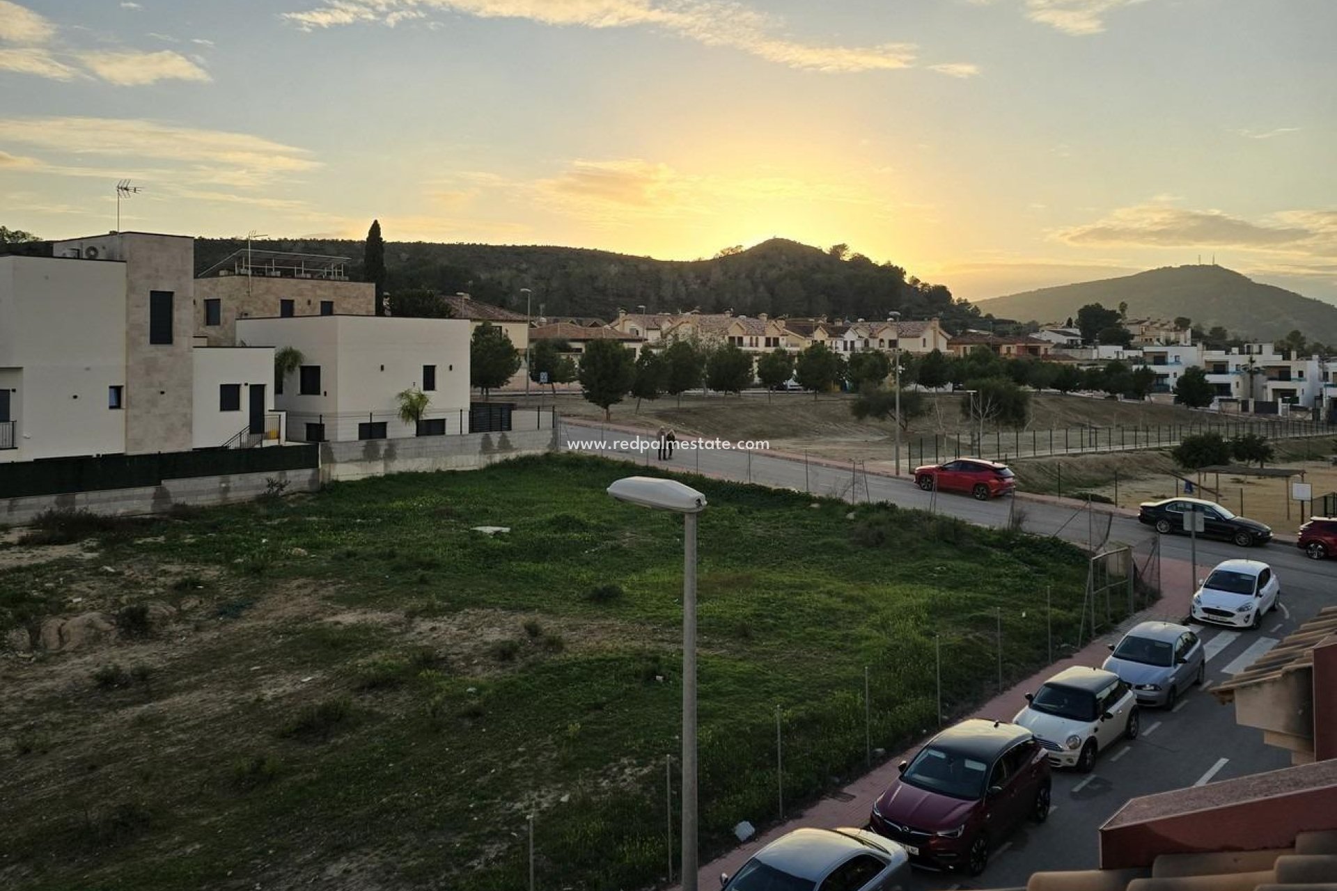 Obra nueva - Casa Adosada -
Bigastro - pueblo