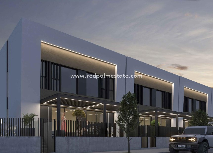 Obra nueva - Casa Adosada -
Dolores - Sector 2