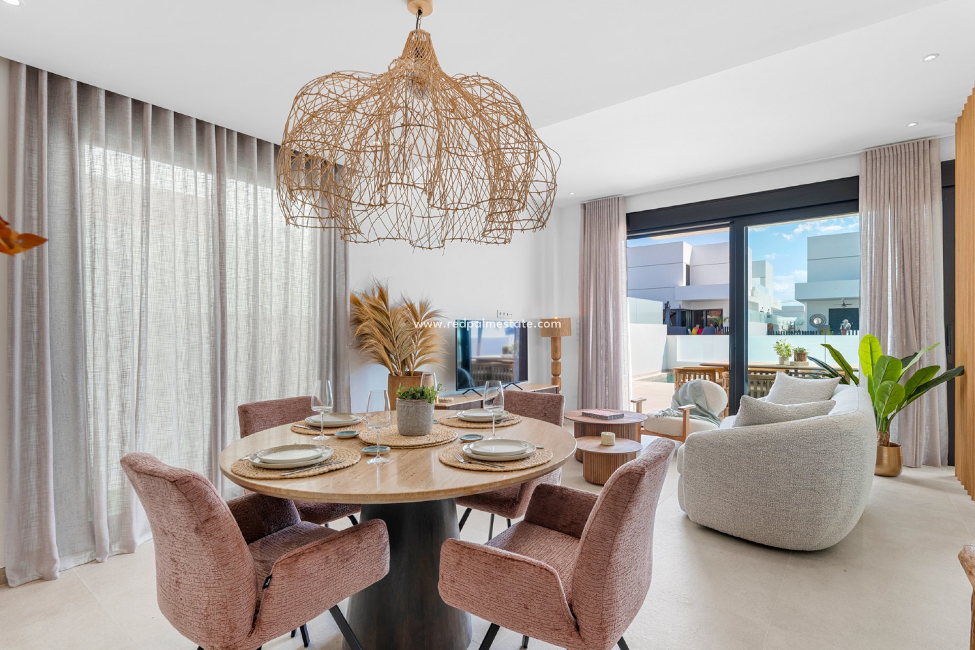 Obra nueva - Casa Adosada -
Dolores